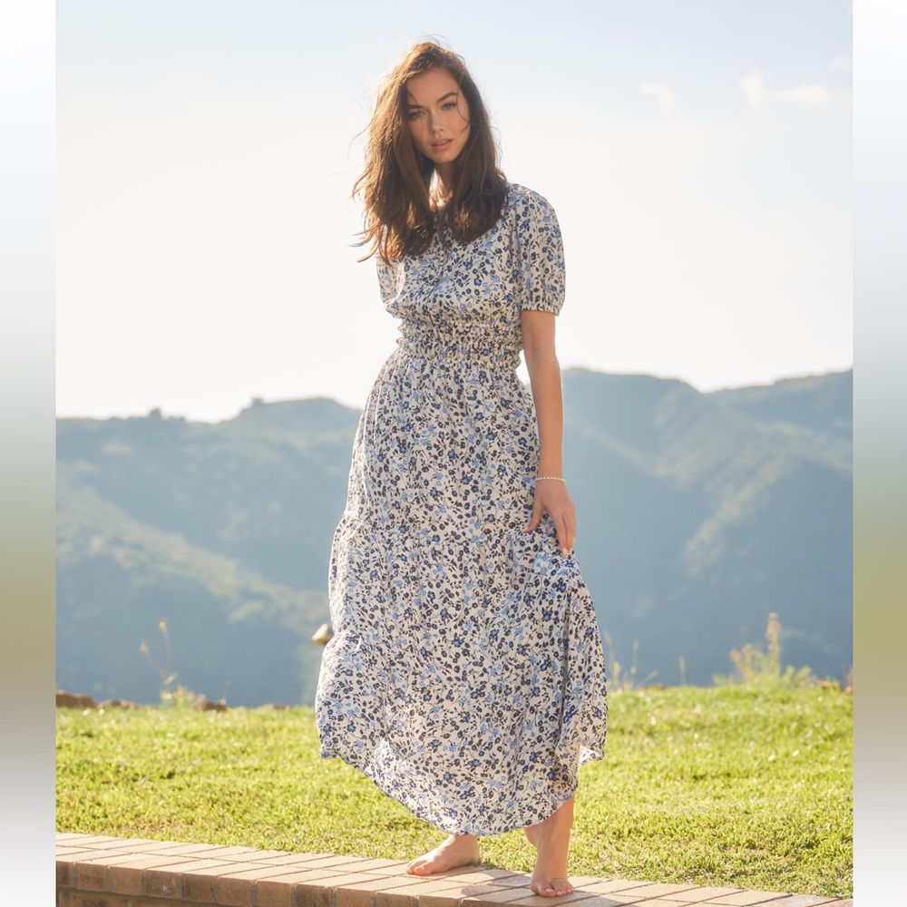 04 Beautiful Boho Floral Print Tiered Maxi Dress - Picture 2 of 6